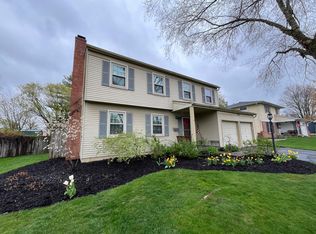 5040 New Haven Dr, Columbus, OH 43220