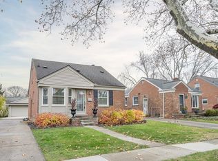 1750 E Melton Rd, Birmingham, MI 48009