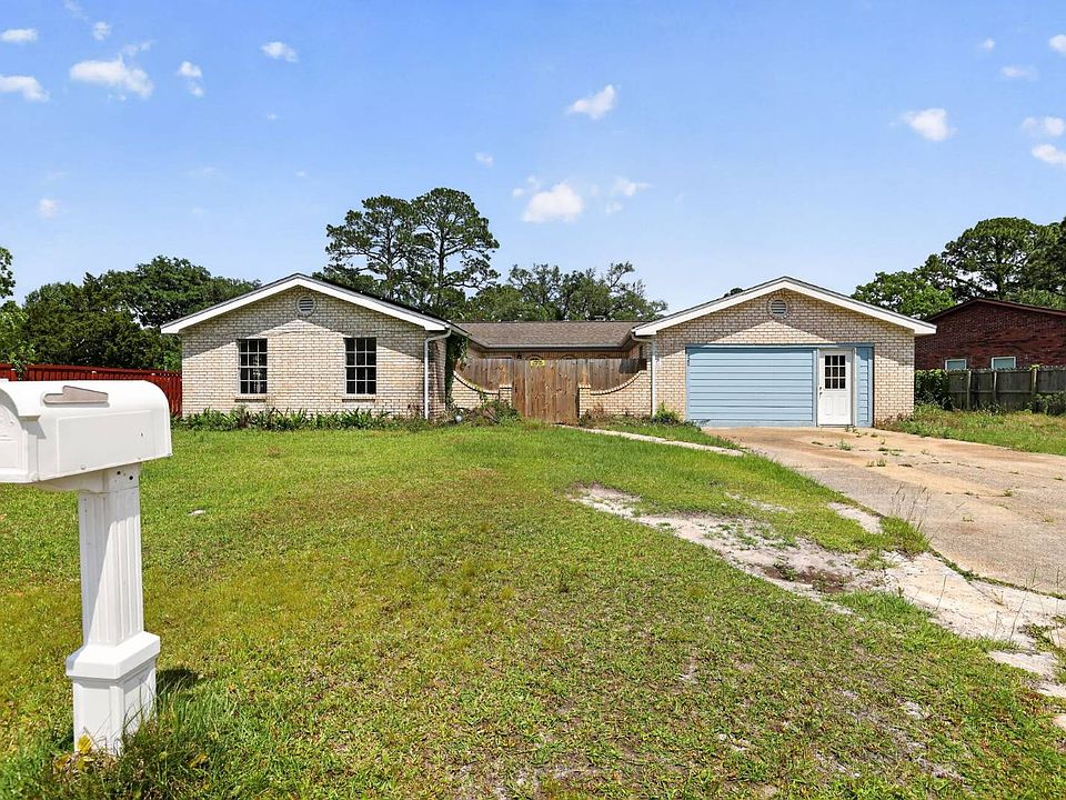 1st image of 420 Chanterelle Dr