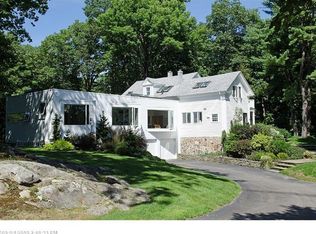 46 Thornhurst Rd, Falmouth, ME 04105