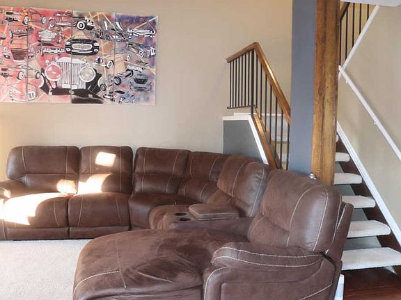 4th image of 595 Banningway Dr