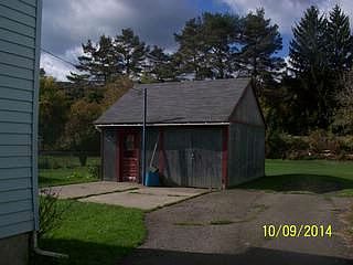 2nd image of 172 Thacher St