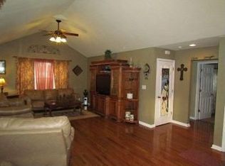19845 Lannigan Rd, Waynesville, MO 65583