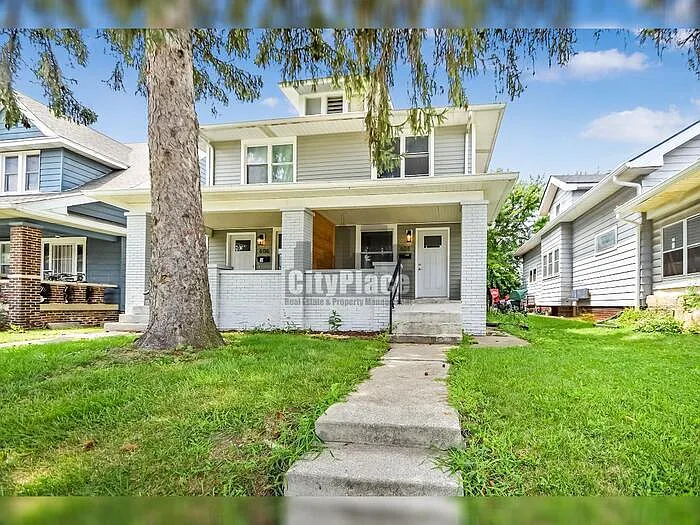 3 bed, 1.0 bath, 1264 sqft, $1,195 — Photo 2