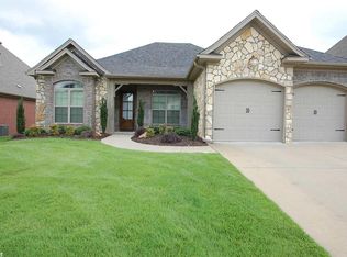 2307 Crossover Rd, Little Rock, AR 72223