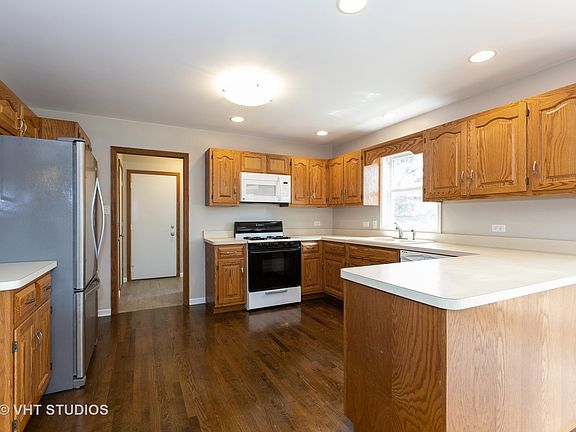 5th image of 335 Wintree Ln