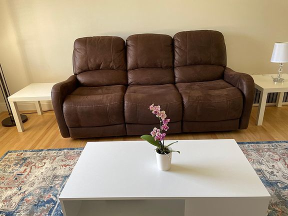 3rd image of 15195 Clydelle Ave