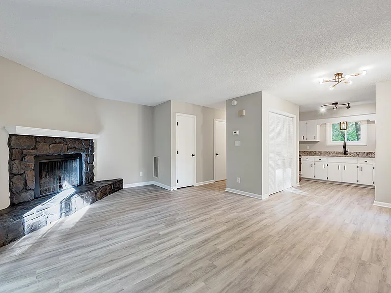 4115 Arckelton Dr — Photo 6