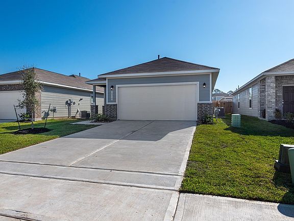 2nd image of 25719 Northpark Palm Dr