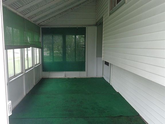 3rd image of 28 Maldiner Ave