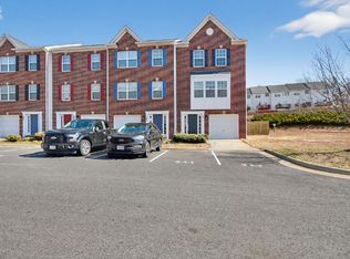 211 Dundee Pl, Fredericksburg, VA