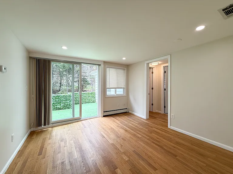115 Grove St — Photo 12