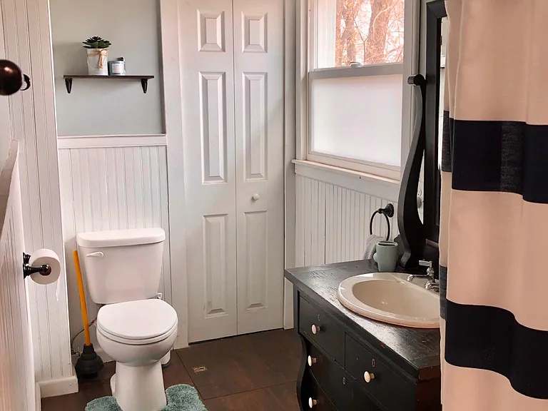 full bathroom
