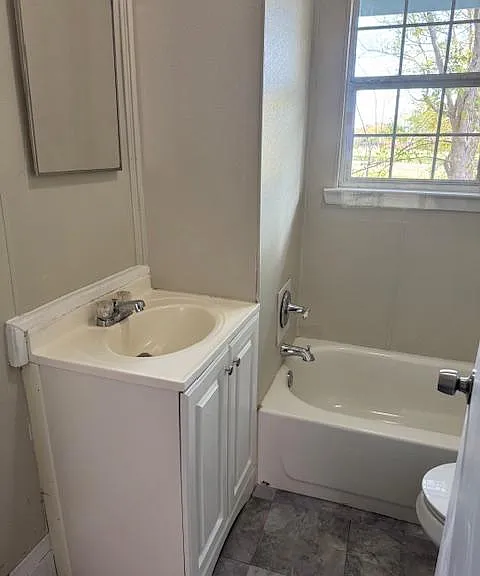 604 N Neal St — Photo 12
