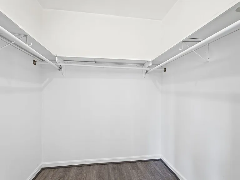 9178 Laurelwood Ct — Photo 21