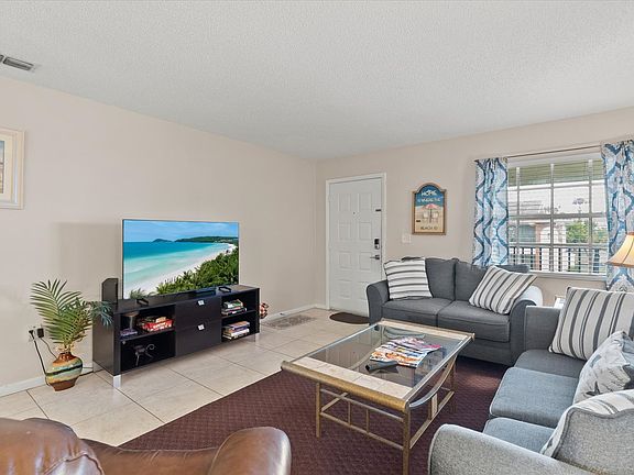 5th image of 1531 Placida Rd #4