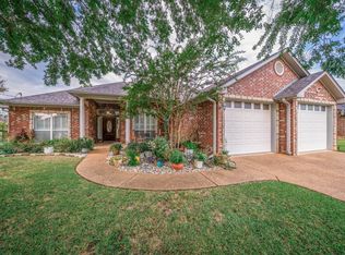 311 Ithaca Dr, Longview, TX 75604