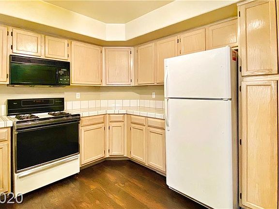 4th image of 7950 W Flamingo Rd Unit 2019