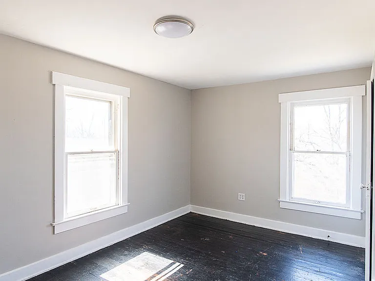 2141 Philadelphia Dr — Photo 28