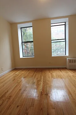 Rented by Robyn Lee, LREB | media 47