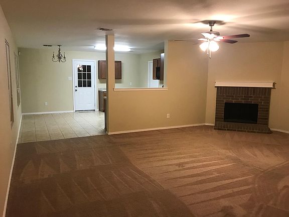 2nd image of 917 Mosaic Dr