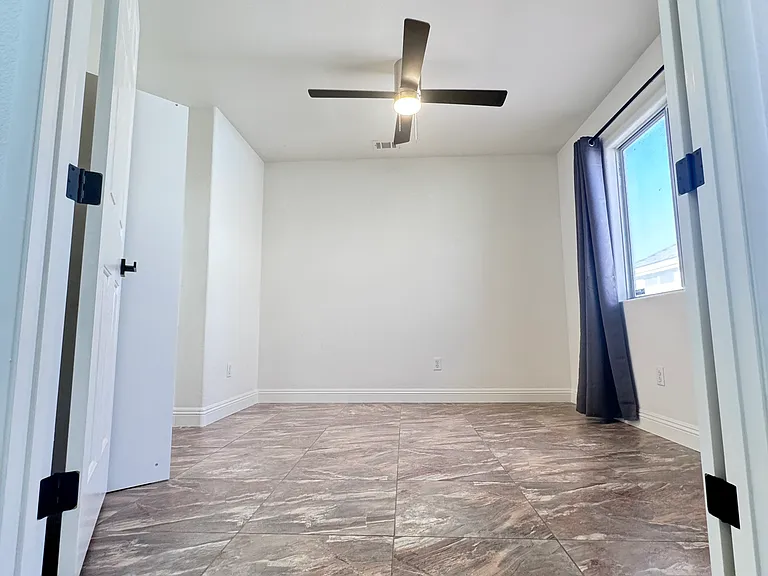 8378 Cool Creek Ave — Photo 7