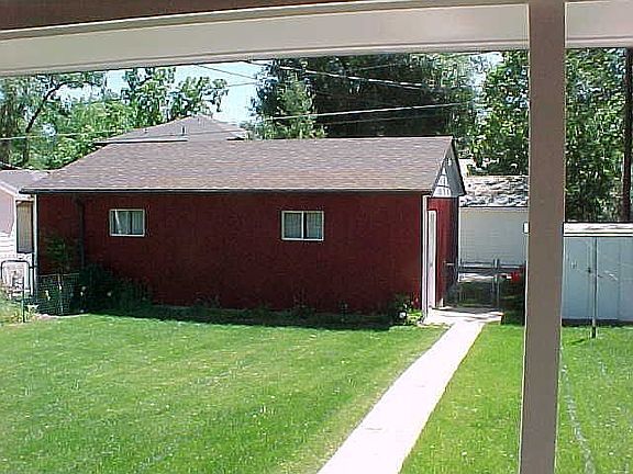 Over Sized 2 Car/Alley Entrance