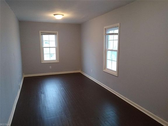 5th image of 3151 W 41st St Floor 2