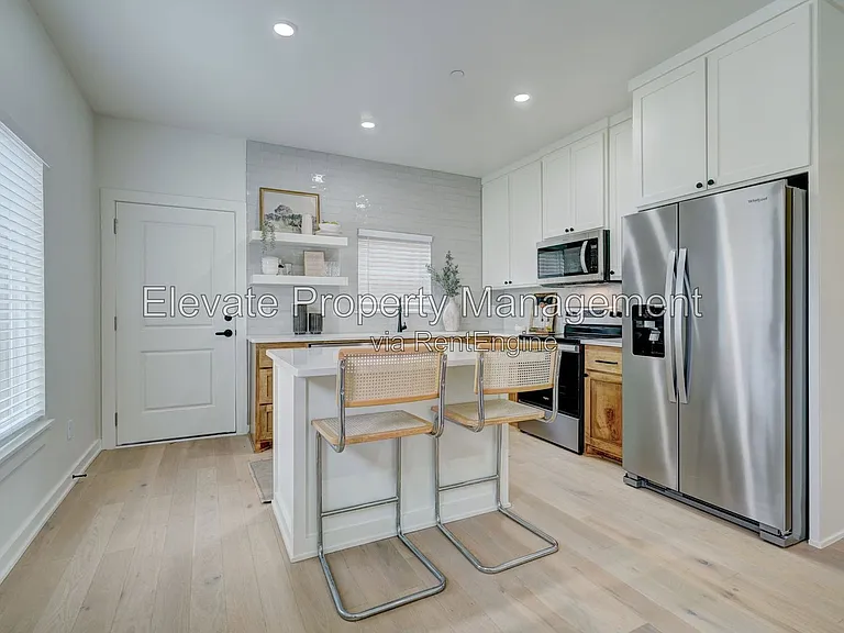 1616 NW 17th St #16 — Photo 13