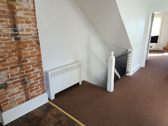 2nd image of 347 E Lancaster Ave Floor 2