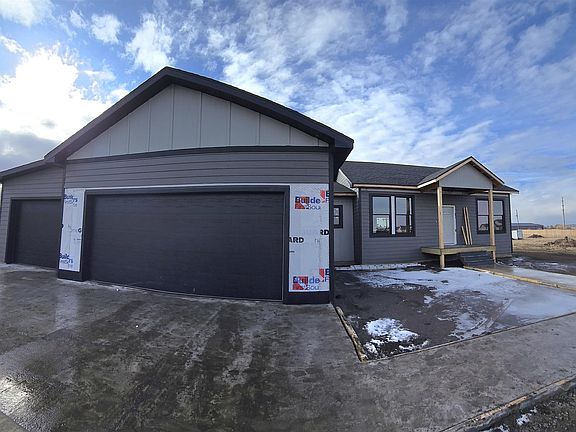 2nd image of 13366 Meadow Creek St