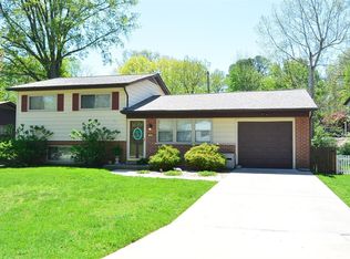 11012 Baywood Ter, Saint Louis, MO 63126