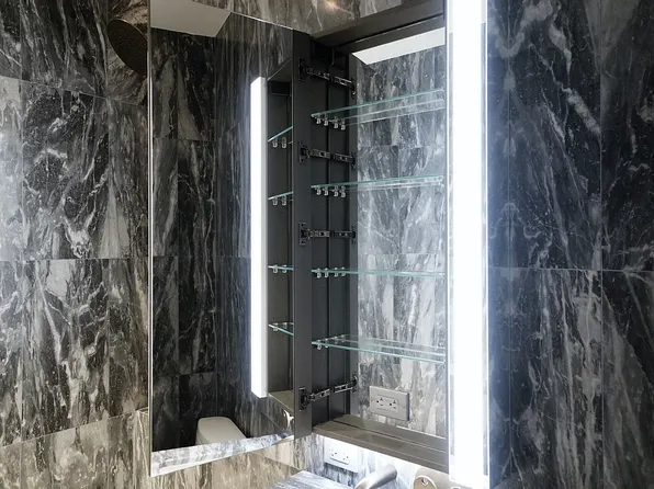 130 William Street image 47 of 68