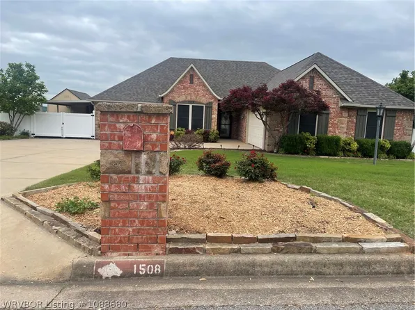 1508 Saratoga Dr, Van Buren, AR 72956