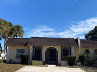 9999 87th St, Seminole, FL 33777