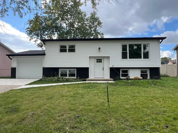 5735 Dover Rd, Oak Forest, IL 60452