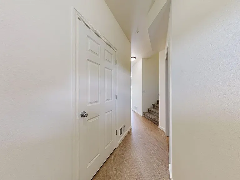 Stanley Point Townhomes — Photo 6