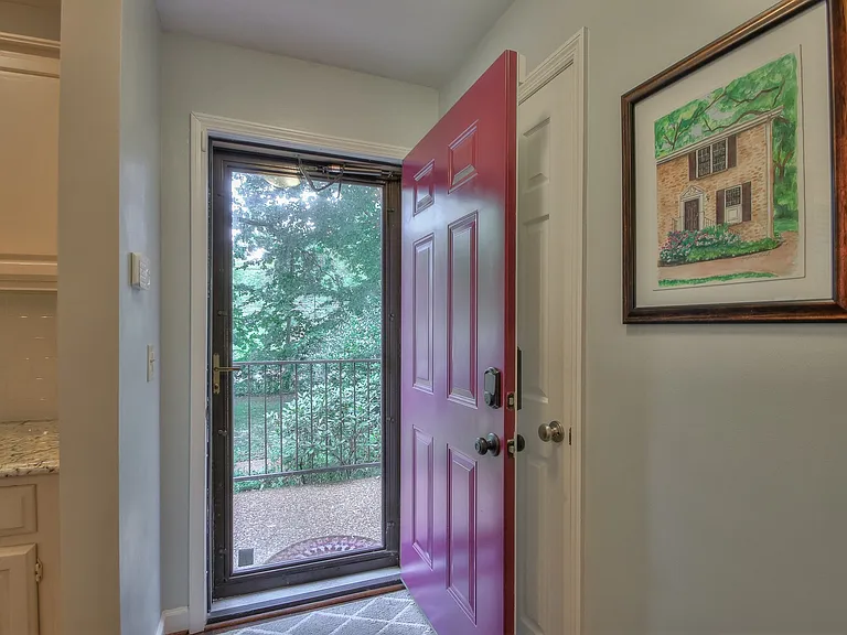 3321 Lealand Ln — Photo 25