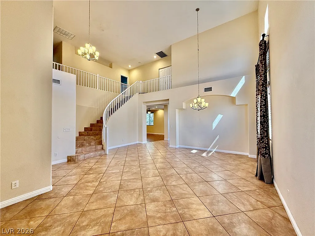 4 bed, 3.0 bath, 2965 sqft, $2,995 — Photo 4