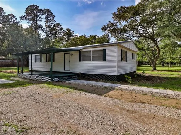 59441 Pineridge Rd, Lacombe, LA 70445