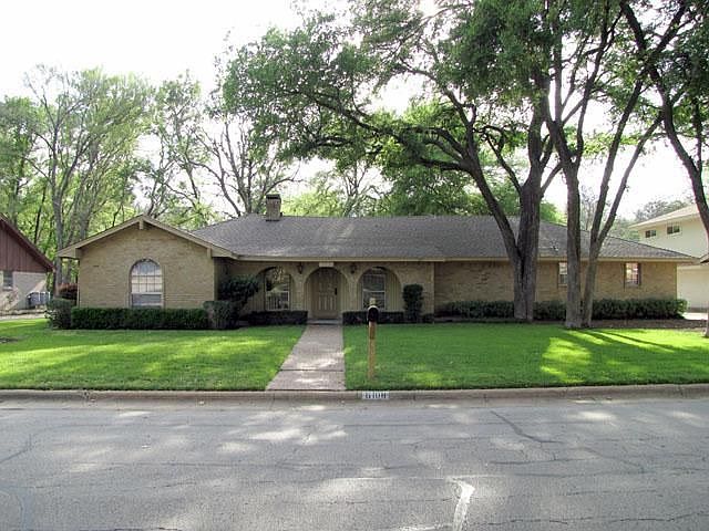 1st image of 6108 Circleview Dr