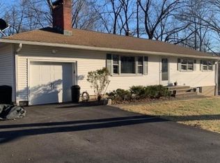 23 Crescent Rd, Andover, NJ 07821