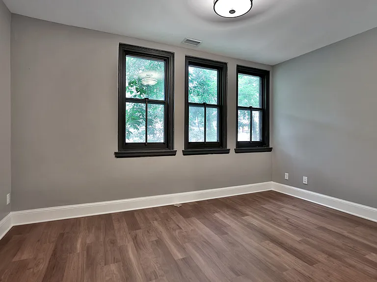 107 Chestnut St E #203 — Photo 7