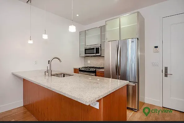 Rented by City View Living | media 15