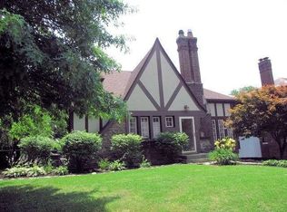 3515 Saint Martins Pl, Cincinnati, OH 45211