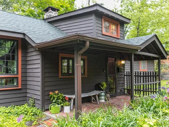 28 PineGrove Street, Woodstock, NY 12498