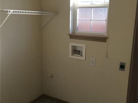 4th image of 676 NW Paragon Pl #2
