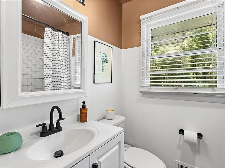 2859 Concord Dr — Photo 16