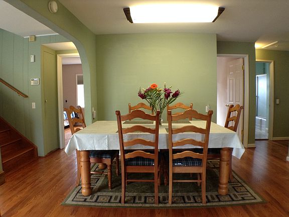 5th image of 18516 Fremont Ave N