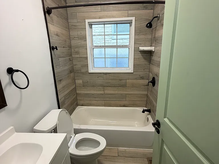 Ashby Grv SW — Photo 12